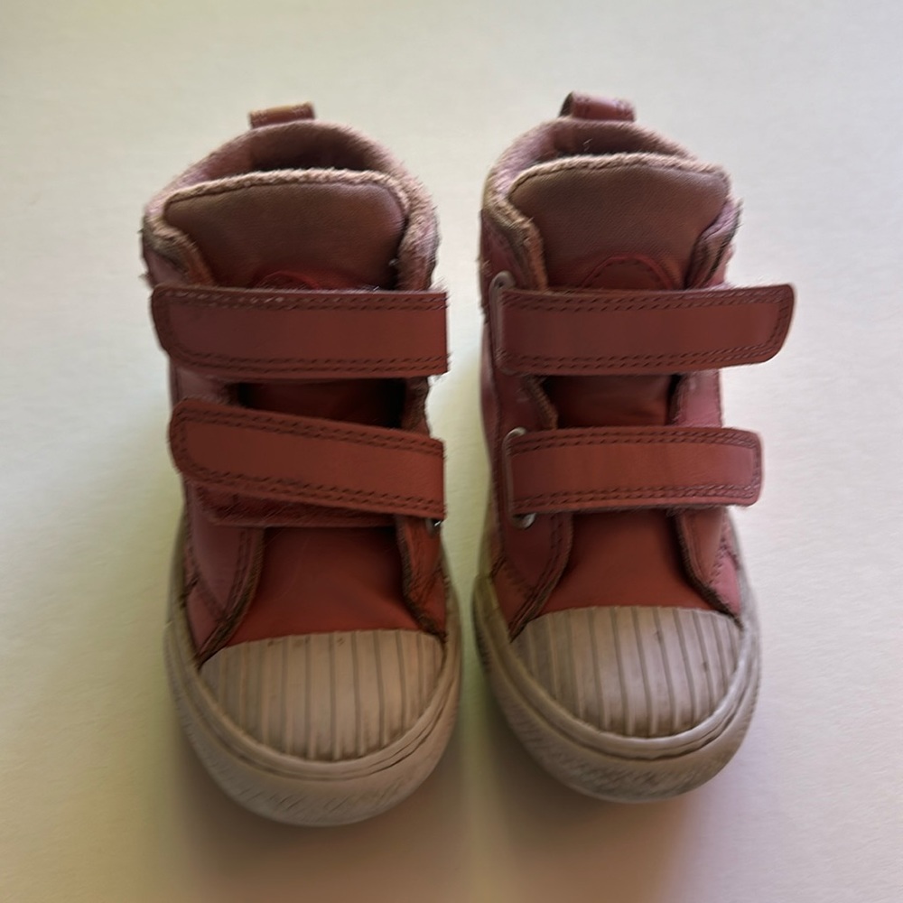 Converse high top pink